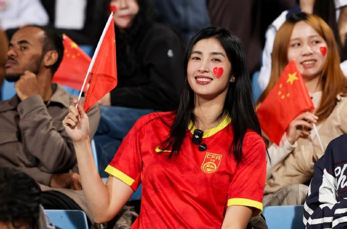 在线牛牛-赵丽娜:沙特之行最打动我的是U23现场那种真实的呐喊和拼劲